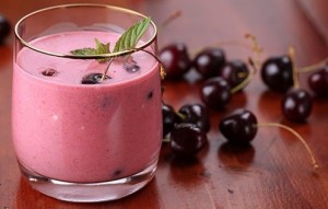 Summer drinks - Vanilla cherry smoothie