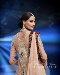 Wedding wear Kameez – Latest Pakistani fashion trends