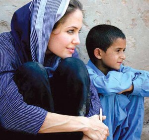 angelina jolie wearing shalwar kameez - salwar kameez with childerns