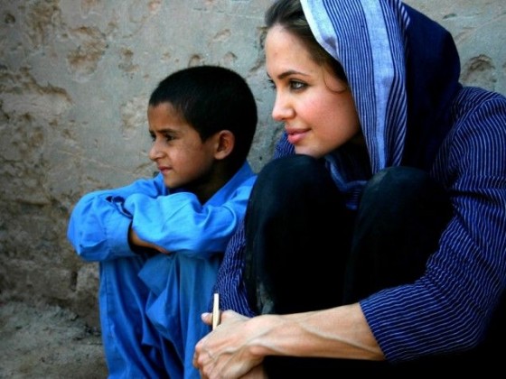 angelina jolie wearing shalwar kameez - salwar kameez with childerns