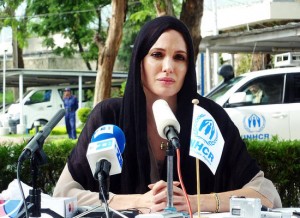 angelina jolie wearing shalwar kameez - salwar kameez in interview