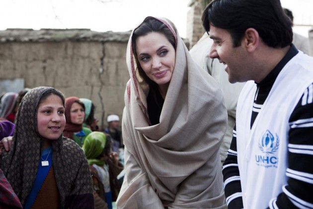 angelina jolie wearing shalwar kameez - salwar kameez with shawal