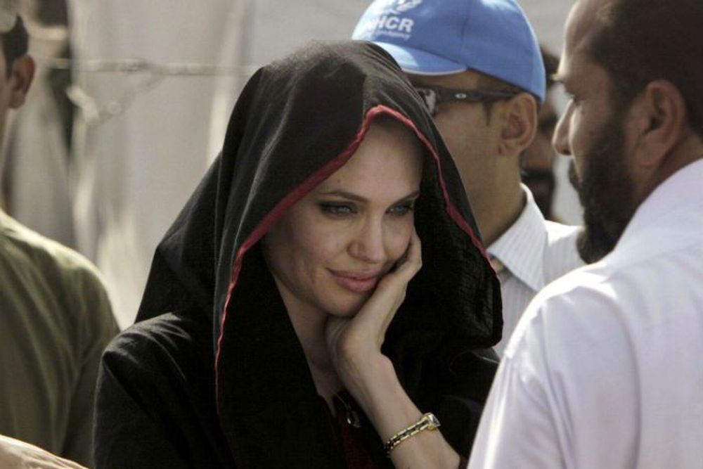 angelina jolie wearing shalwar kameez - salwar kameez