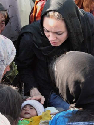 angelina jolie wearing shalwar kameez - salwar kameez with childerns