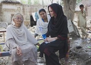 angelina jolie wearing shalwar kameez - salwar kameez with childerns