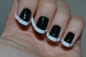 Express your beauty through black nail art 001
