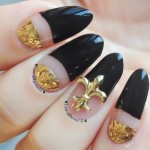 Express your beauty through black nail art 007