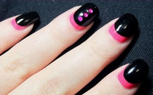 Express your beauty through black nail art