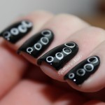 Express your beauty through black nail art 014