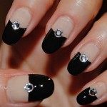 Express your beauty through black nail art 017