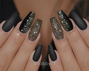 Express your beauty through black nail art