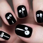 Express your beauty through black nail art 021