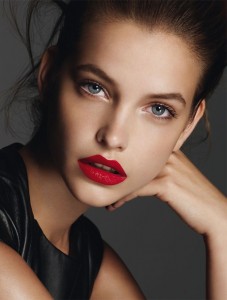 red lips makes you look hot