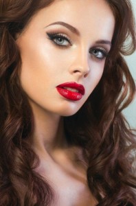 red lips hot look