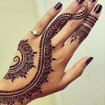 Stylish Light Mehendi Designs for hands for this Eid