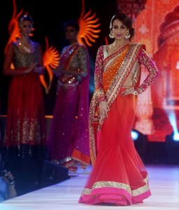 Sari Blouse Design for this year