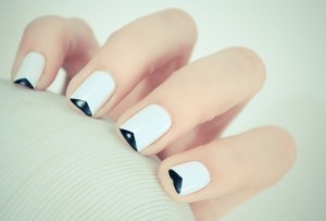 Trendy Triangles - Achieve best nail art