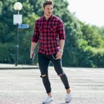 black-skinny-jeans-and-red-checkered-shirt-800×475